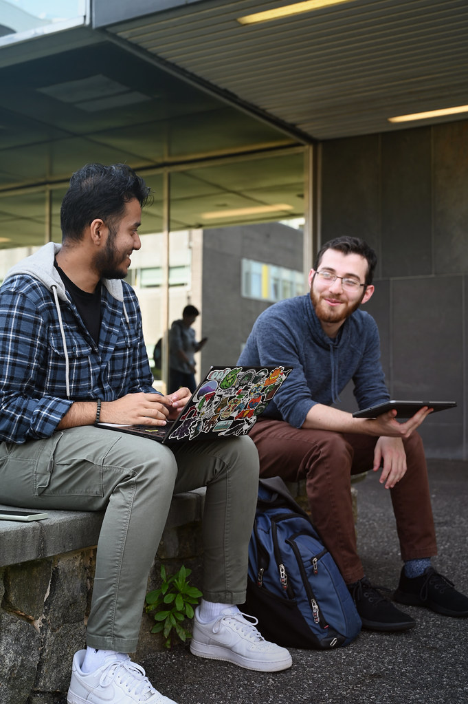 Roadrunners Enjoy Outdoor Study Areas